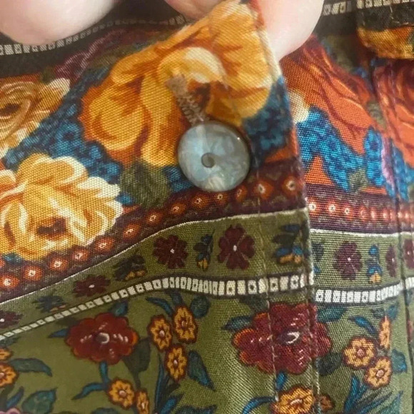 Liz Wear Claiborne Womens Vintage Button Down shirt - Picture 7 of 7